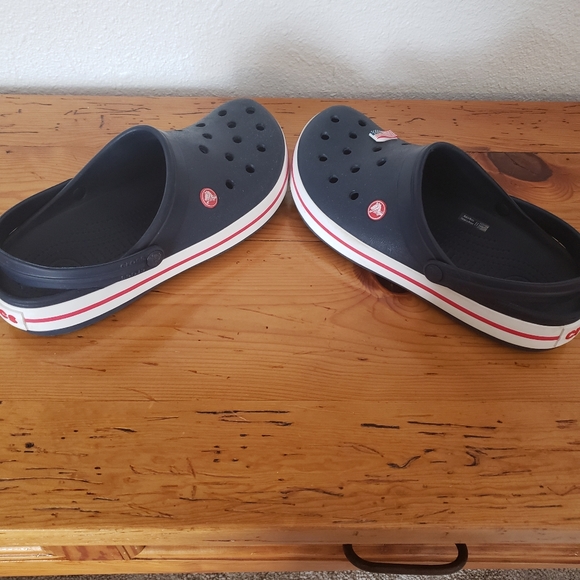 CROCS - Picture 3 of 6